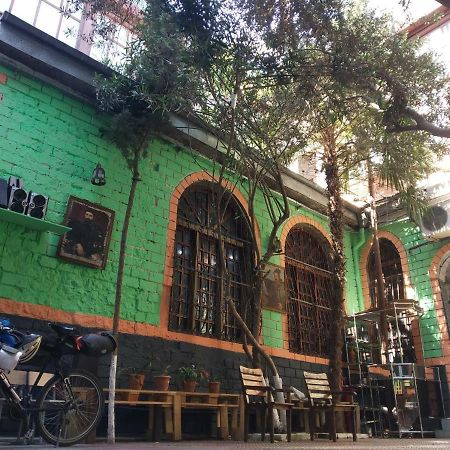 Flora Hostel Baku Exterior photo